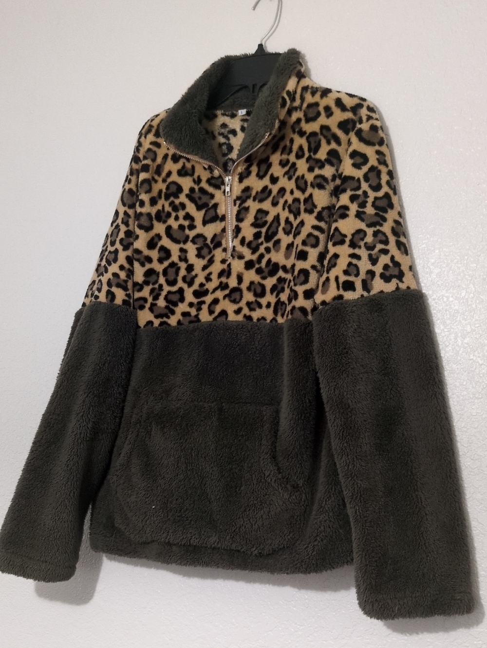 Leopard Panel Plush Quarter-Zip Pullover - Olive Size L